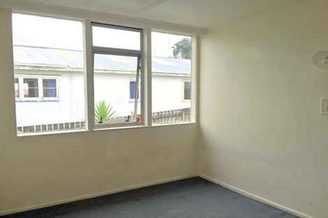 Photo of property in 3/4 Hutchinson Avenue, New Lynn, Auckland, 0600