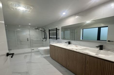 Photo of property in 23 Drumnaconagher Road, Flat Bush, 2019