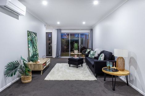 Photo of property in 8 Tieke Lane, Kenepuru, Porirua, 5022