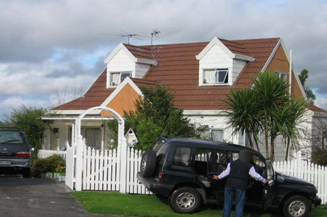 Photo of property in 128 Bradbury Road, Botany Downs, Auckland, 2010