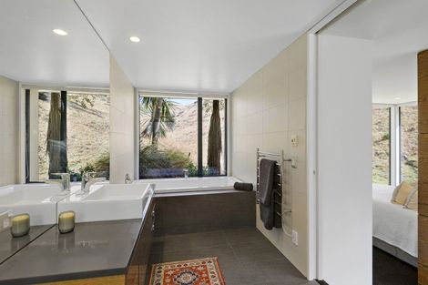 Photo of property in 94 Sumnervale Drive, Sumner, Christchurch, 8081