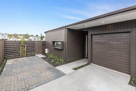 Photo of property in 12 Kuparu Lane, Red Beach, 0932