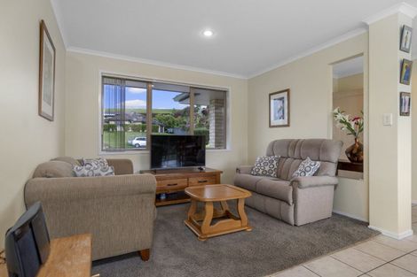 Photo of property in 10 Haden Place, Omokoroa, 3114