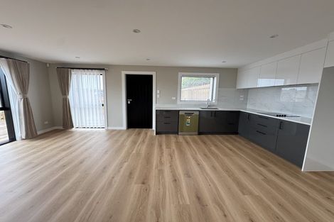 Photo of property in 42 Manu Place, Pinehill, Auckland, 0632