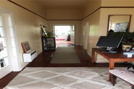 Photo of property in 33 Nottingham Street, Karori, Wellington, 6012