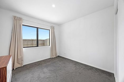 Photo of property in 1 Robalan Close, Halswell, Christchurch, 8025