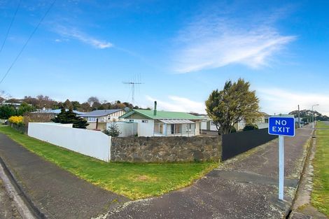 Photo of property in 1 Otanga Street, Dannevirke, 4930