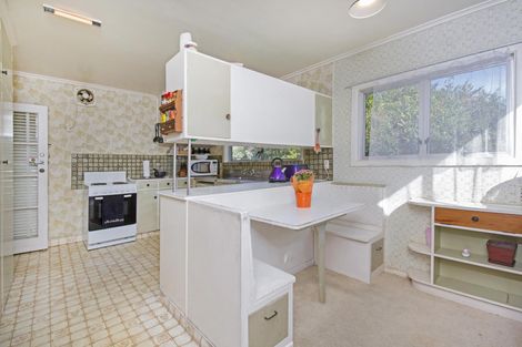 Photo of property in 6 Fenton Terrace, Cockle Bay, Auckland, 2014