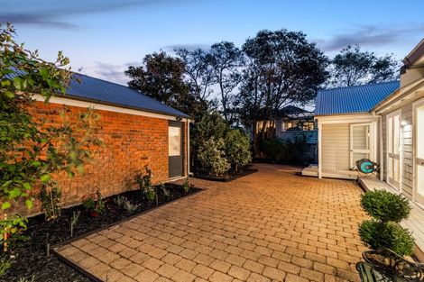 Photo of property in 12 Wairere Road, Torbay, Auckland, 0630