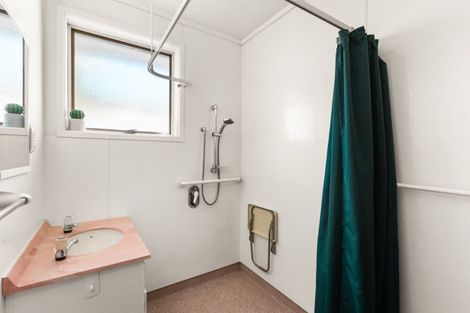 Photo of property in 2/208 Wolseley Street, Mayfair, Hastings, 4122