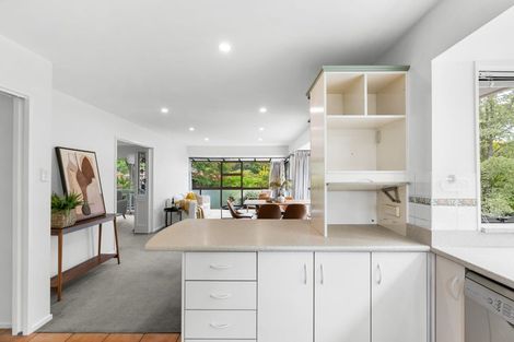 Photo of property in 17 Highland Place, Avonhead, Christchurch, 8042