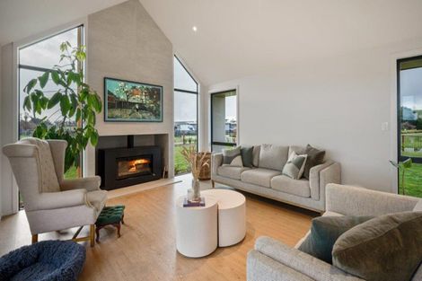 Photo of property in 1a Riverdale Place, Amberley, 7410