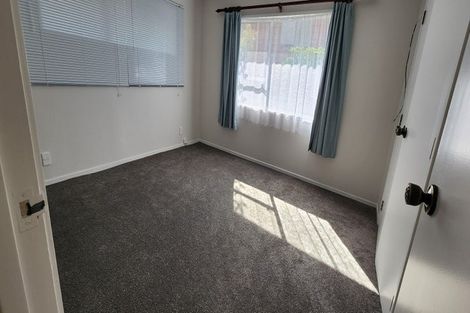 Photo of property in 2/54 Redwing Street, Browns Bay, Auckland, 0630
