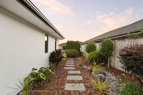 Photo of property in 5 Briar Rose Court, Huntington, Hamilton, 3210