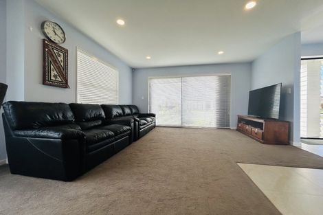 Photo of property in 38 Gum Spear Road, Takanini, 2112