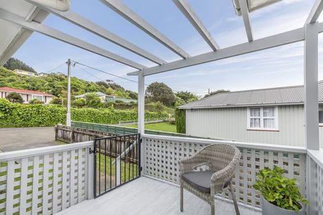 Photo of property in 334 Main Road, Tawa, Wellington, 5028