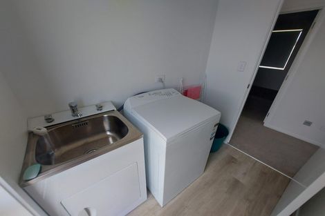 Photo of property in 5 Kahukaka Road, One Tree Point, 0118