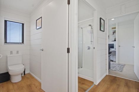 Photo of property in 3 Stella Drive, Clarks Beach, 2122