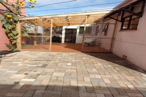 Photo of property in 1/64 Landscape Road, Mount Eden, Auckland, 1024