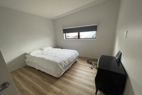 Photo of property in 16 Puriri Road, Pukekohe, 2120