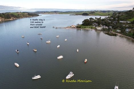 Photo of property in 8 Heaths Way, Pahi, Paparoa, 0571