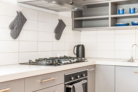 Photo of property in 37a Border Road, Henderson, Auckland, 0612