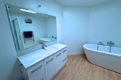 Photo of property in 8 Warbler Lane, Albert Town, Wanaka, 9305