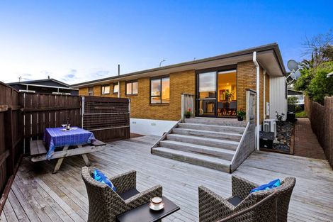 Photo of property in 1/30 Fairway Avenue, Red Beach, 0932