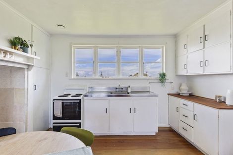 Photo of property in 260 Main North Road, Motunui, Waitara, 4383