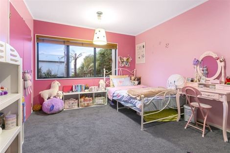 Photo of property in 21 Wairere Road, Torbay, Auckland, 0630