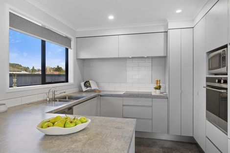 Photo of property in 7 Nukuroa Close, Waitara, 4320