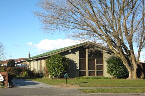 Photo of property in 22 Sarabande Avenue, Redwood, Christchurch, 8051