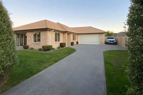 Photo of property in 17 Coles Cove, Papamoa Beach, Papamoa, 3118