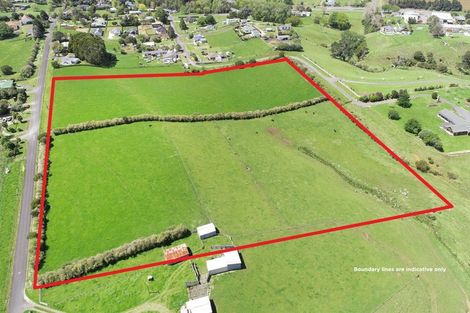 Photo of property in 2 Dromgools Road, Tuakau, 2121