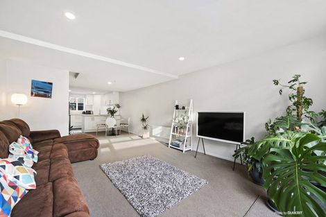 Photo of property in Victoria Villas, 42/35 Pirie Street, Mount Victoria, Wellington, 6011