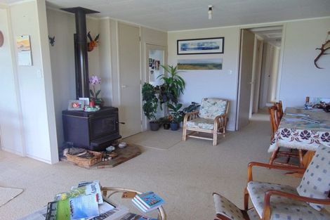 Photo of property in 44b Crosland Road, South Head, 0874