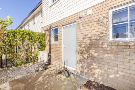 Photo of property in 1 Chiefs Court, Hamilton East, Hamilton, 3216