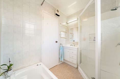 Photo of property in 13 Benge Crescent, Clouston Park, Upper Hutt, 5018