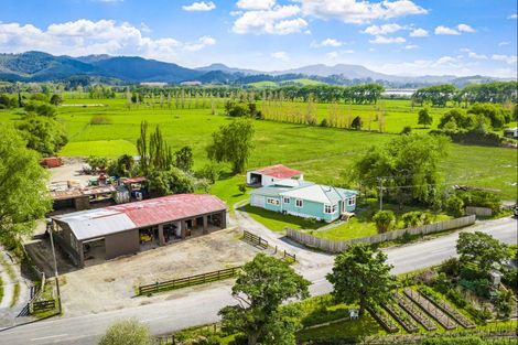 Photo of property in 8 Old Kaipara Road, Kaipara Flats, Warkworth, 0981