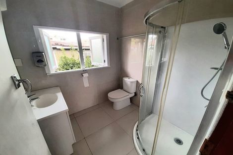 Photo of property in 27 Norman Road, Hauraki, Auckland, 0622