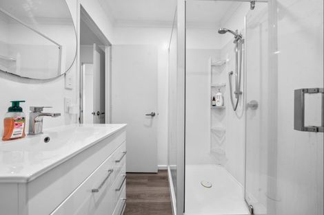 Photo of property in 89b Poplar Grove, Whalers Gate, New Plymouth, 4310