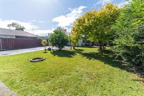 Photo of property in 3 Tamariki Avenue, Kelston, Auckland, 0602