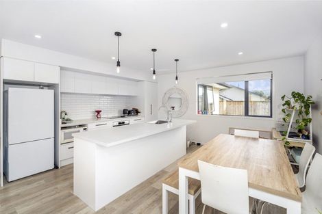 Photo of property in 31 Palm Drive, Whitianga, 3510