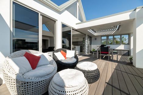 Photo of property in 116 Karewa Parade, Papamoa Beach, Papamoa, 3118