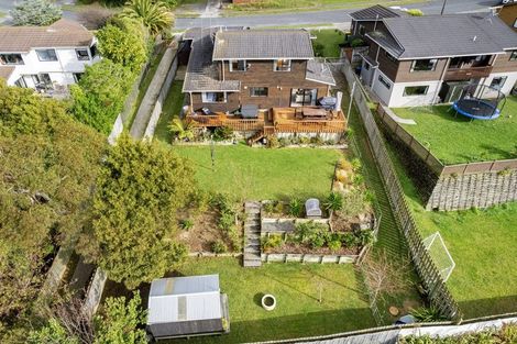 Photo of property in 19 Shackle Lane, Whitby, Porirua, 5024