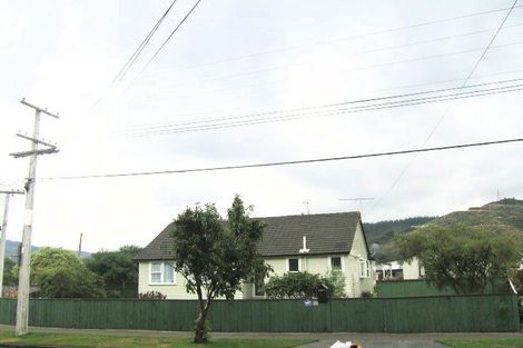 Photo of property in 71 Fraser Crescent, Elderslea, Upper Hutt, 5018