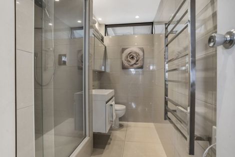 Photo of property in 3/73 Princes Street, Northcote Point, Auckland, 0627