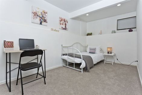 Photo of property in 12 Seaton Road, Murrays Bay, Auckland, 0630