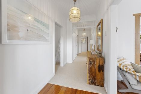 Photo of property in 6 Ngaio Street, Strandon, New Plymouth, 4312