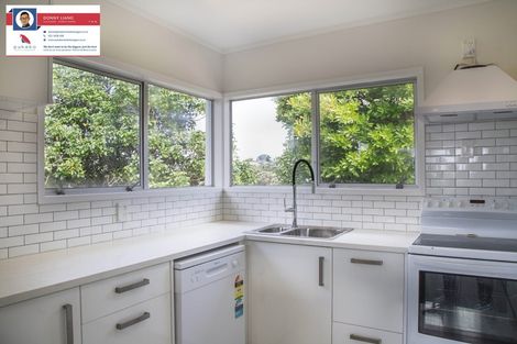 Photo of property in 1/9 Miraka Place, Birkenhead, Auckland, 0626